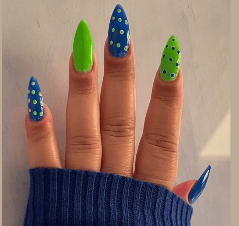 Dip Powder D393 Charged Green Crème Dip Powder