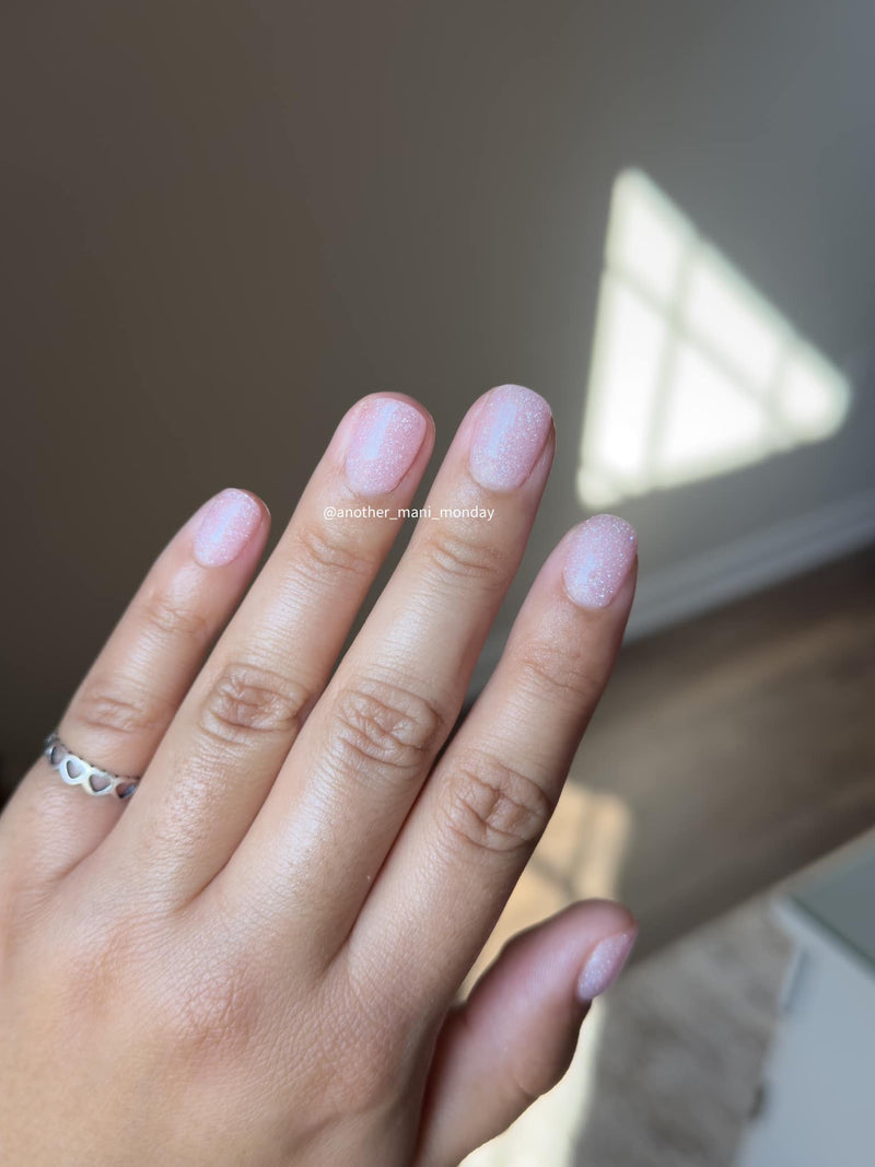 Glimmering Acrylic Nails for 2025