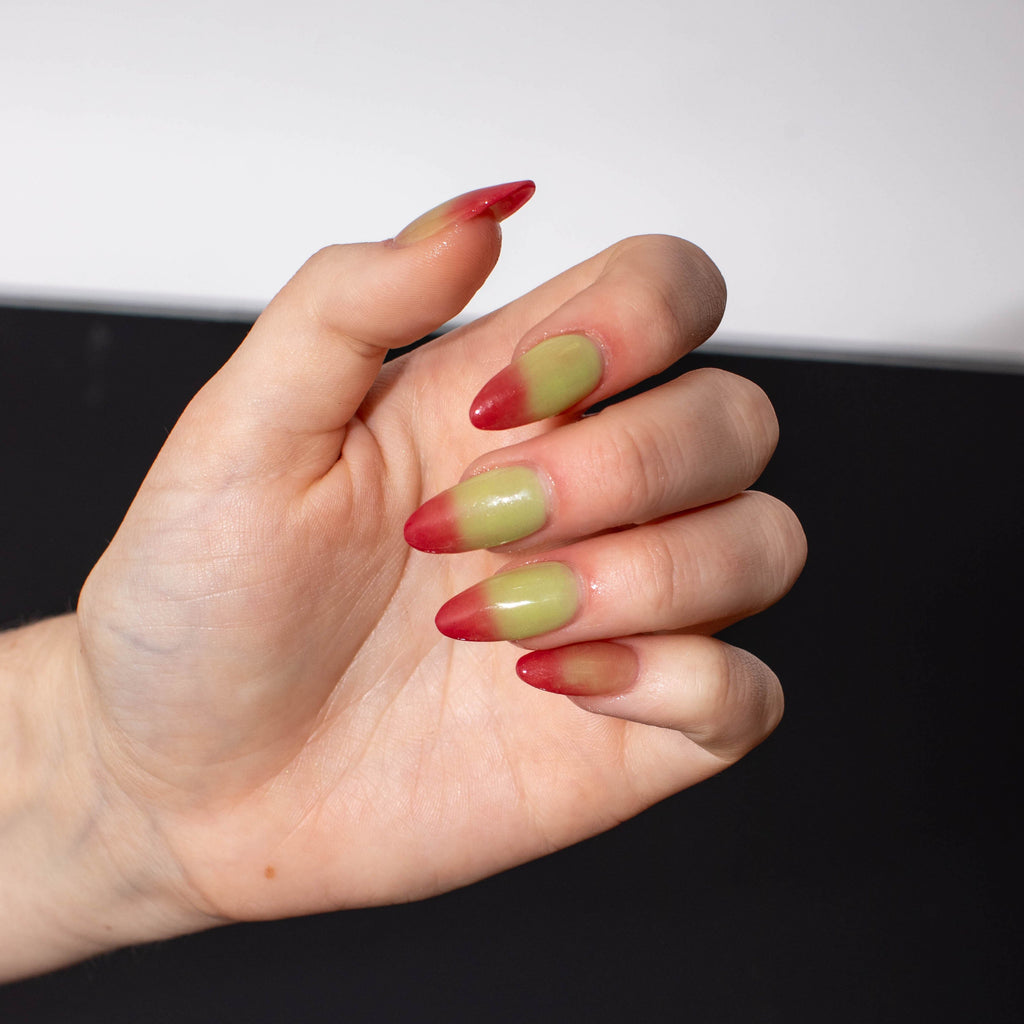 D969 Red Frost Red Creme Dip Powder – Revel Nail