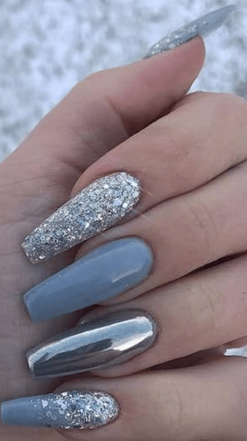 Dip Powder MR4 Medal Silver Glitter Dip Powder 0.5 oz jar