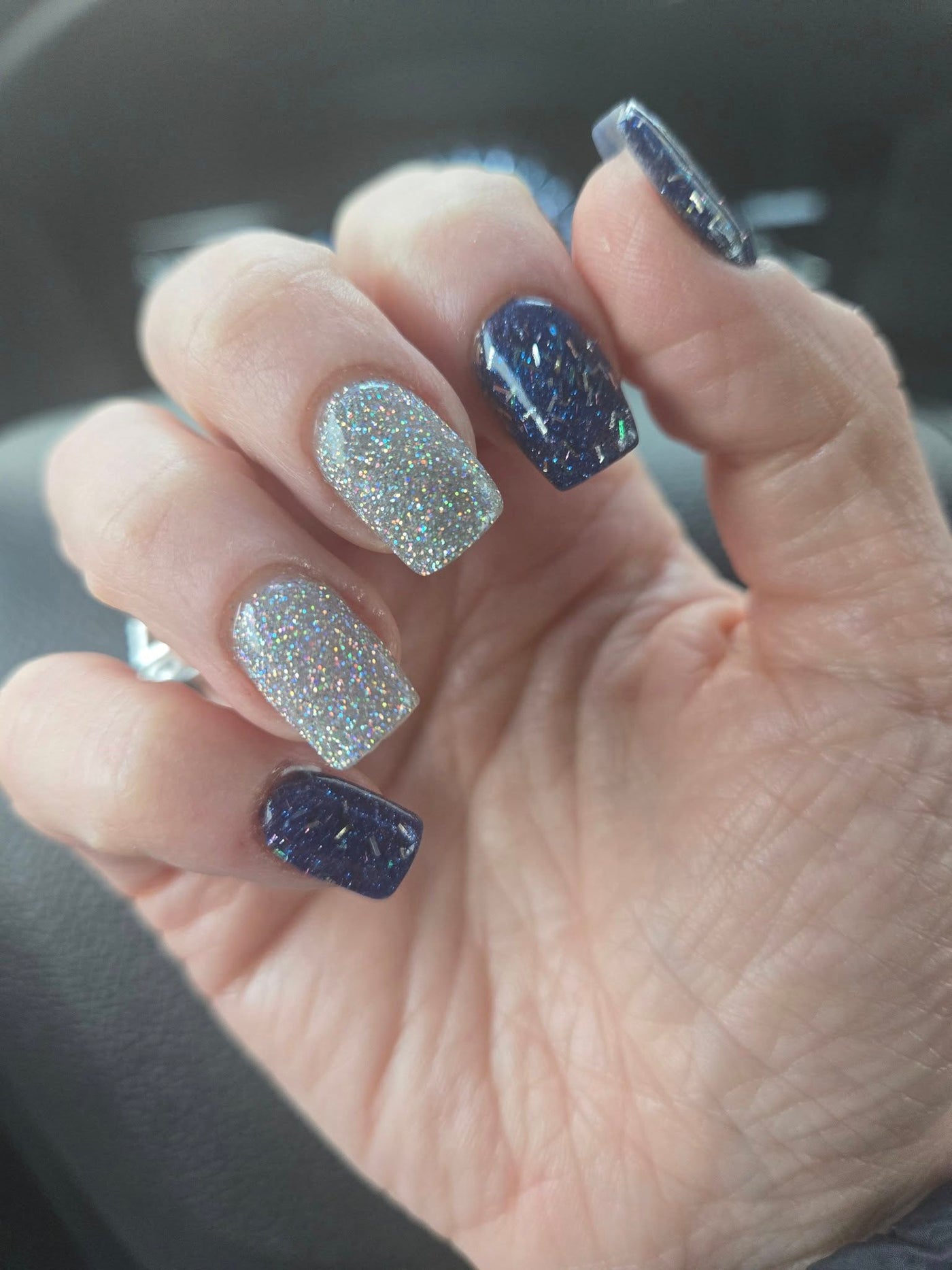 D32 Isadora Silver Glitter Dip Powder – Revel Nail