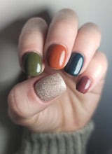 D413 Wicked Green Crème Dip Powder